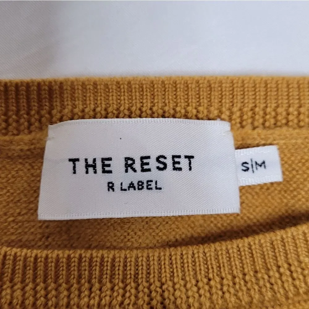 THE‎ RESET R Label gold essential pullover short sleeve sweater S/M